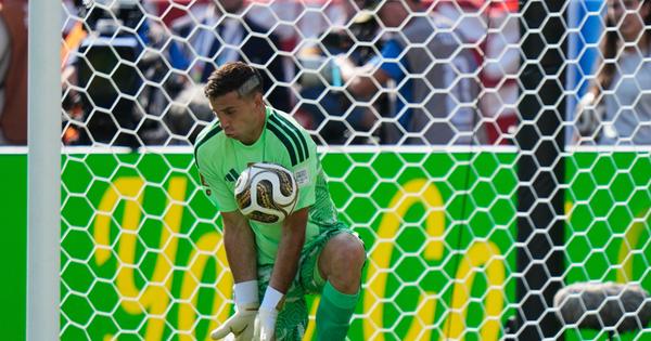 Martinez imao više odbrana protiv Španije nego njihov golman na celom turniru