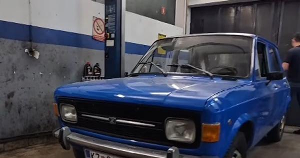 “Dive ti se koliko si... glup!” Krenuo na more legendarnim Stojadinom, auto se raspao na vrućini, a njegova reakcija je hit leta! /VIDEO/