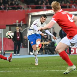 Piksi rekao da hoće "bod", Srbija ga i osvojila! Gol karijere Samardžića, strašna odbrana Rajkovića i velikih 1:1 pred revanš u Beogradu /VIDEO/