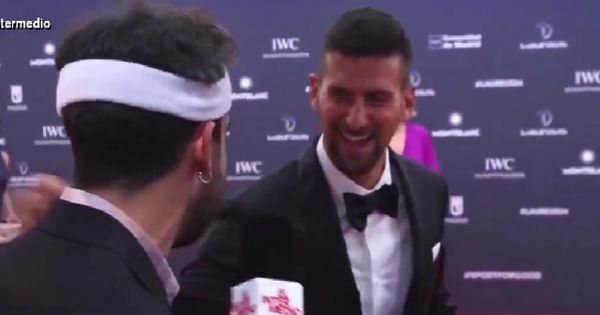 "Alkaras i Nadal me ignorisali, Đoković nije! Sad sam Srbin!" Snimak Španca sa Novakom uzdrmao internet, najbolja scena na Laureusu se desila 2024. van prenosa /VIDEO/