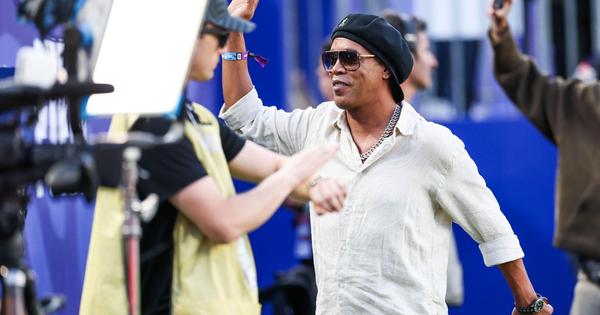 Kao grom iz vedra neba: Ronaldinjo se vraća na teren u 46. godini, zaigraće u Italiji!