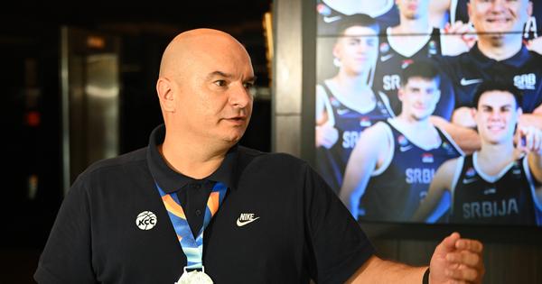 "Ja sam njima već odavno rekao, oni su za mene zlatni!" Selektor Jovanović po povratku srebrnih Orlića: Imali smo uslove kao u Americi