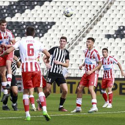 Buran derbi u Humskoj – Partizanu i Zvezdi po bod iz dva preslikana penala /VIDEO/