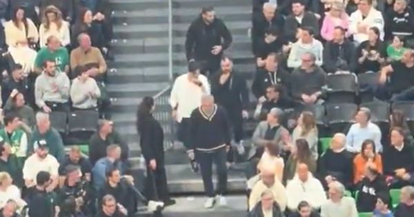 Janakopulos tokom meča sa Zvezdom ušao u svlačionicu: Košarkaš Panatinaikosa rekao šta je predsednik uradio