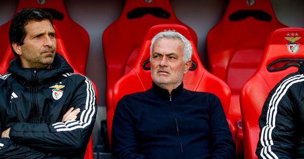 Žoze Murinjo plakao nasred utakmice /VIDEO/