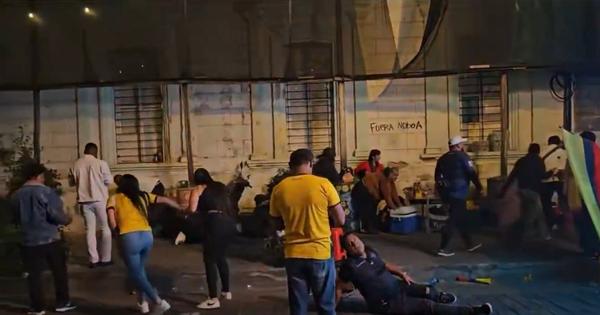 Krvave scene tokom Svetskog prvenstva! Dvojica maloletnika ubila jednu osobu i ranila još šest na ulici
