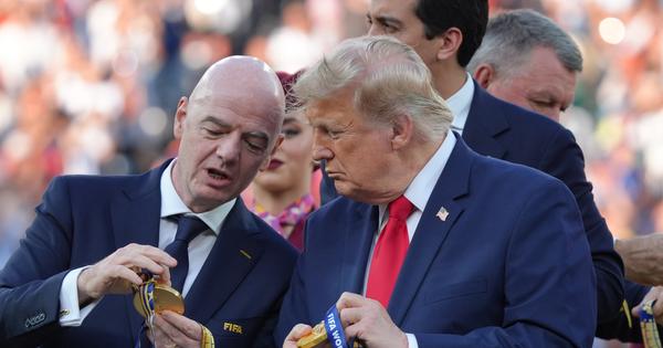 "FIFA laže, sistem je korumpiran, a Infantinu je odzvonilo!" Svetski prvaci najavili korenite promene u vrhu fudbala