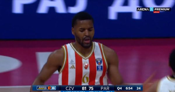 Batlerova trojka zapalila Arenu