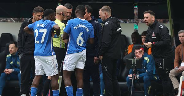 Prvo nije bilo jasno što je meč prekinut, a sada se Sanderlend oglasio: Fudbaler rasistički vređan u Njukaslu!