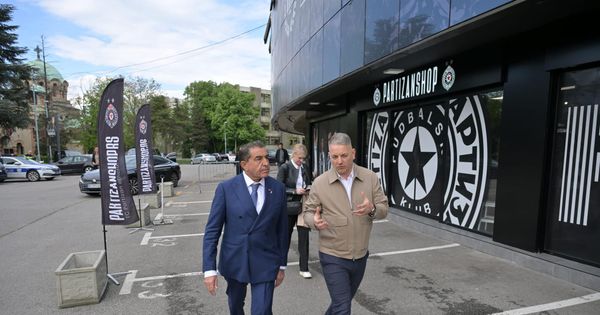 Epska bruka u Humskoj: Specijalni izaslanik Donalda Trampa došao da obiđe FK Partizan, niko ga od čelnika kluba nije dočekao!