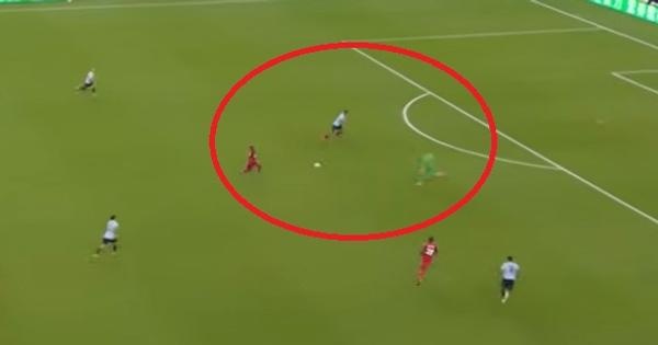 Šta si hteo, čoveče?! Neverovatna glupost golmana Muslere koštala Urugvaj pobede /VIDEO/