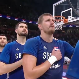 Jokić obradovao Srbiju: MVP iz sveg glasa zapevao himnu i poslao prelepu poruku pred OI /VIDEO/