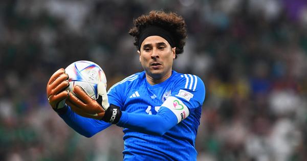 U društvu rekordera Mesija i Ronalda: Vremešni golman na spisku Meksika za svoje šesto Svetsko prvenstvo, igraće i protiv Srbije!