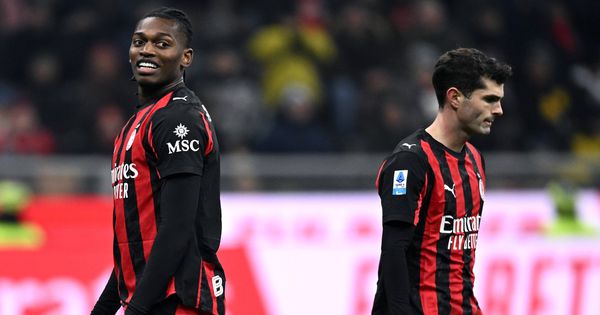 Haos u svlačionici Milana: Leao i Pulišić u sukobu