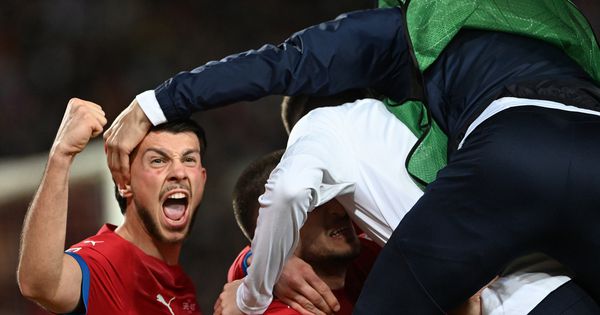 Milioneri spremni da se otvore: Srpski reprezentativac prvo letnje pojačanje nemačkog giganta!