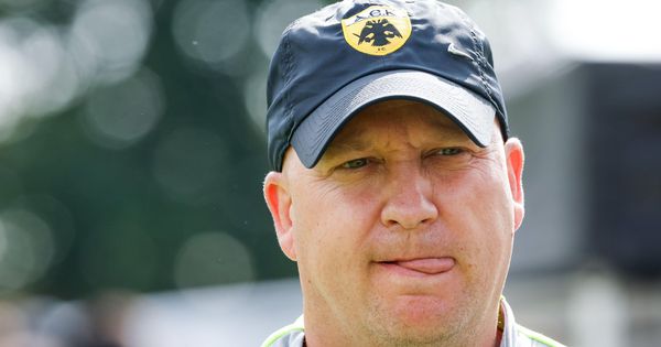 Nova romantika u Atini: Nikoliću za prvo mesto čudan poklon od kontroverznog predsednika /FOTO/