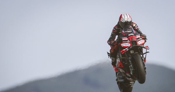 Skandal na MotoGP trci u Brazilu! Vozače asfalt pogađao kao metak dok su jurili 350 kilometara na čas: “Ovo je neprihvatljivo!”