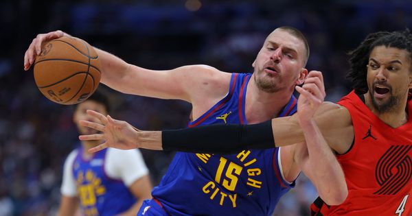 "Moramo da budemo agresivni i testiramo sudije!" Nikola Jokić progovorio o faulovima nakon istorijske partije