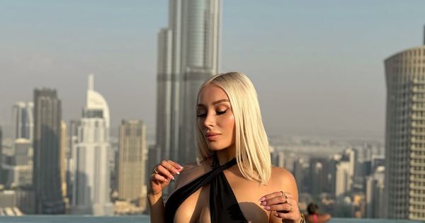 Manekenka uputila čudan zahtev fudbalskom klubu /GALERIJA/