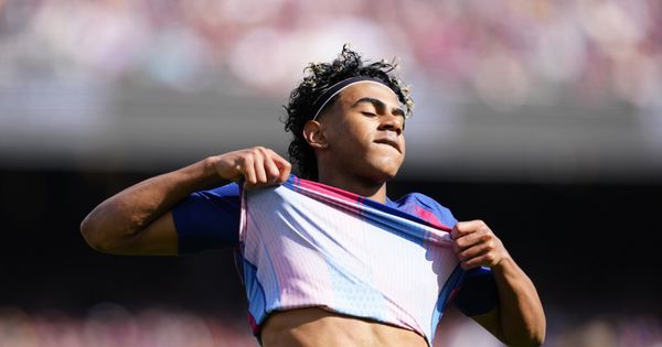 "To je ludilo, uvek ja!" Jamal pobesneo na Flika usred meča