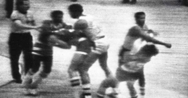 The Punch: Hrvat preživeo udarac od kojeg je osetio ukus svog mozga, pa postao NBA legenda i zauvek promenio košarku