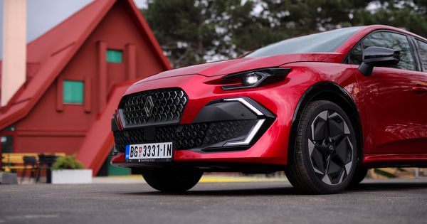 Omiljeni srpski Francuz u novom odelu: Testirali smo novi Reno Klio od Beograda do Fruške gore – motor od 115 KS je prava mera, a evo i cene! /GALERIJA/