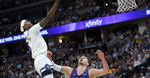 Isprozivao ceo Denver i sve "potpisao" na parketu: Mekdenijels ovakav meč u karijeri nije odigrao, na kraju zakucao preko Jokića!