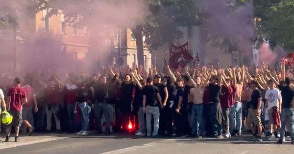 Potpuni haos na ulicama Torina pred početak derbija: Jedna osoba završila u bolnici, navijači odložili meč /VIDEO/