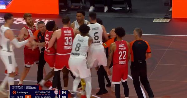 Tenzije na vrhuncu u finalu Evrolige: Sukob Kampaca i Mekisika doveo do kraćeg prekida