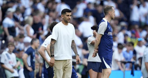 Nakon kontroverze, kapiten Totenhema se vratio u London da podrži borbu za opstanak