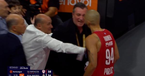 Furnije trojkom raspalio atmosferu u Atini, Olimpijakos preokrenuo i poveo!