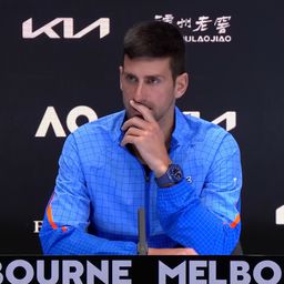 “Nisam ljut na svog oca” Novak Đoković posle plasmana u finale Australijan opena: Novinaru su loše preneli, Srđan je rekao samo “živeli” /VIDEO/