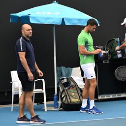 Novak Đoković nije mogao da trenira pred polufinale Australijan opena: Srbin prekinuo sa radom i otišao sa terena