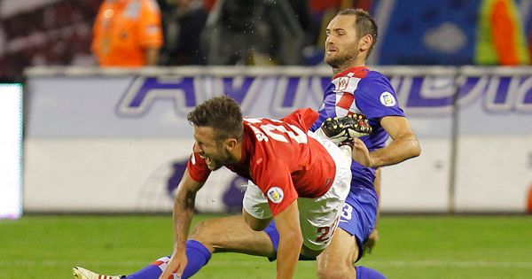 "Surov, drzak, pogibeljan..." Hrvatski komentator iskopirao Acu Stojanovića! Može li ovaj start da se poredi sa onim kad je Šimunić uleteo u Sulejmanija? /VIDEO/