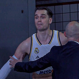 Skandal: Hezonja jezivo psovao omraženog sudiju ABA lige!