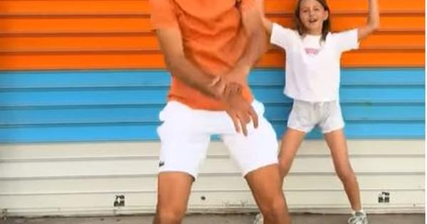 Šašavi ples Novaka i Tare uz "Bangarangu" obara internet /VIDEO/