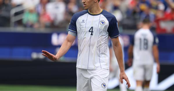 Otimačina u Premijer ligi! Reprezentativac BiH može da bira između tri kluba, Sasuolo zacepio cenu od 40.000.000 evra!
