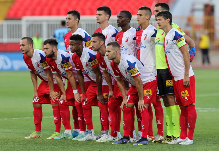 FUDBAL SE VRATIO U NOVI SAD Može li Voša da pomrsi račune Zvezdi i Partizanu, na krillima nove energije?