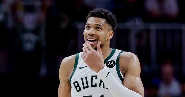 Janisa saznao od novinara da ostaje bez trenera: Moram da proverim da li je istina! /VIDEO/