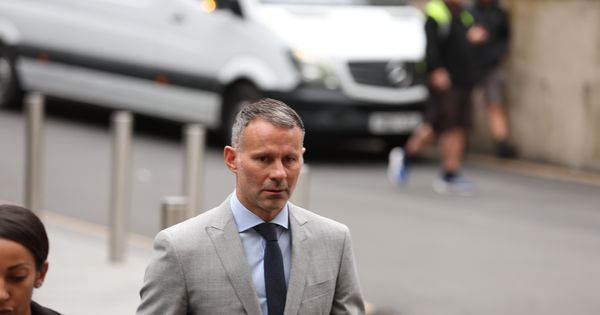 "Imao je novac i slavu, samo mu je to nedostajalo!" Fudbalska zvezda je na gnusan način rasturila porodicu i to mu nikad nisu oprostili, otac ga je nazvao pacovom