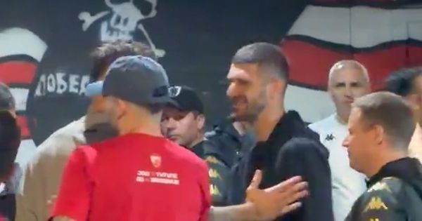 Čak ni ono posle derbija, ne liči na derbi: Prizir igrača Zvezde i Partizana ispred Marakane na kakav nismo navikli /VIDEO/