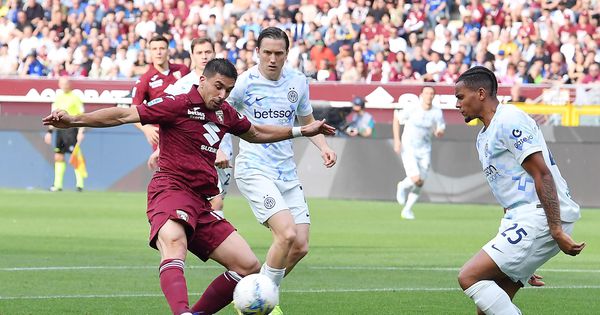 Inter prerano počeo da slavi u Torinu i ispustio dva gola prednosti, Dimarko ušao u istoriju Serije A