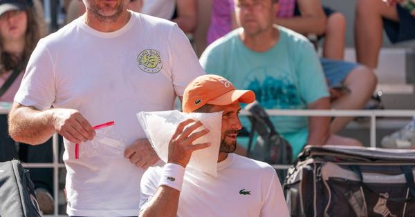 Novak Đoković osetio parisku vrelinu na treningu: Boriće se protiv Francuza i nehumanih uslova