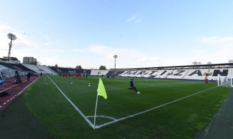 PARTIZAN - AEK 800 DINARA! Određene cene ulaznica za revanš meč s Kipranima u Humskoj