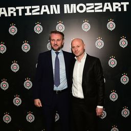 Crno-bela porodica: Igor Duljaj na novogodišnjem koktelu KK Partizan