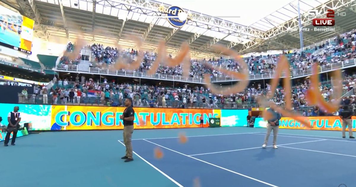 Novak Djokovic u polufinalu Majamija na kameri napisao poruku | Sportal.rs