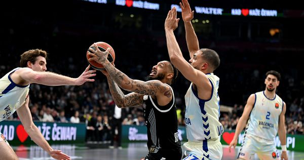 "Tuku me, vuku i guraju, a kada ja to radim to je faul": Karlik Džons o frustrirajućem sudijskom kriterijumu i derbiju: Želim da im vratimo za poraz u ABA