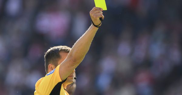 Skandal trese evropski fudbal: UEFA sudija uhapšen zbog napastvovanja maloletnika!