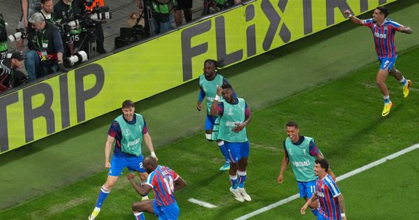 Ništa 119 godina, pa tri velika trofeja za 12 meseci: Ne budite Kristal Palas iz sna, uzeo je i Ligu konferencije! /VIDEO/