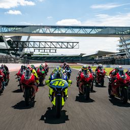 Jedna staza, jedan dan, jedno pravilo: Budi brz! Monster Energy "Track day of legends" na stazi u Silverstonu